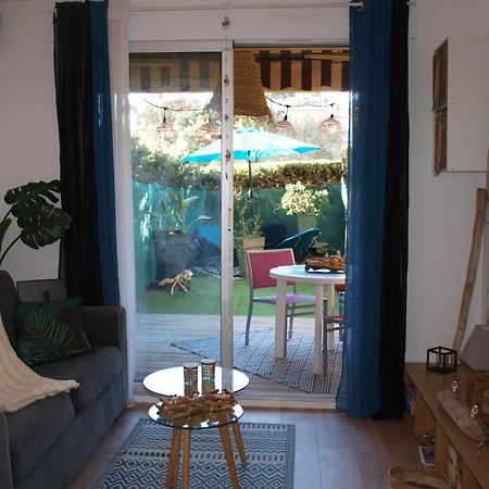 Studio Le Mistral Saint-Raphael  Bagian luar foto
